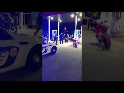 Police chasing a motorcycle ends with tears of happiness!