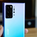このスマートフォンは限界を押し広げる―しかし、どんな代償があるのか？