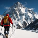 K2 Mászó Expedíciók: Hódítsd meg a Vad Csúcsot (2025)